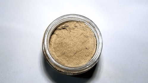 Natural Dental Cleaning Powder: Cinnamon & Peppermint